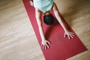 Die Auswahl der Yogamatte ist sehr wichtig. Das sollten Sie beachten.