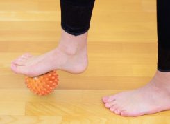 Plantarfaszilitis – Symptome, Therapie und Übungen